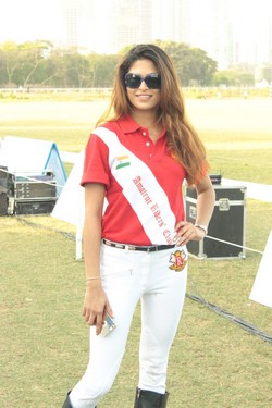 Parvathy Omanakuttan Photos